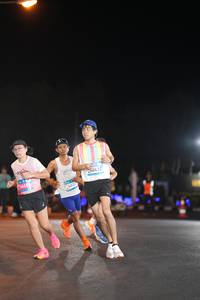 BIB: 0797, 403
                            <button type="button" onclick="openModal(23019969)" class="btn btn-primary btn-sm float-right btn-popup" data-toggle="modal" data-target=".modal-high-quality">
                        <i class="fas fa-shopping-cart"></i> Add to Cart
                    </button>
                                            <button type="button" onclick="isThisMe(23019969, true)" class="btn btn-success btn-sm float-right btn-popup btn-isme hidden" data-toggle="tooltip" data-placement="bottom" title="นี่คือรูปของคุณใช่ไหม คลิกที่นี่เพื่อเอาเข้าอัลบั้ม">
                        <i class="fas fa-plus"></i> Add to album
                    </button>
                    <button type="button" onclick="isThisMe(23019969, false)" class="btn btn-warning btn-sm float-right btn-popup btn-isnotme hidden">
                        <i class="fas fa-ban"></i> Remove from album
                    </button>